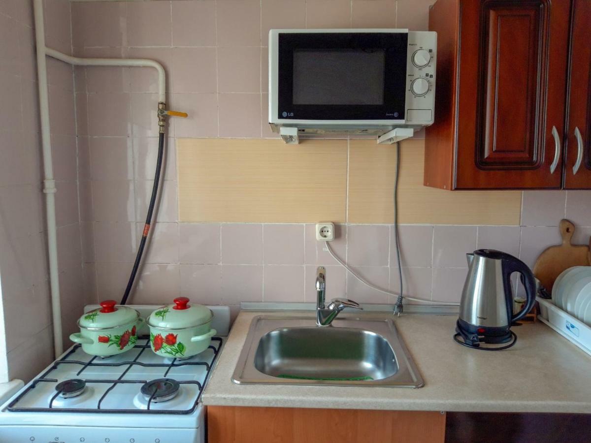 Apartment On Livoberezna Metro Station Kiev Exteriör bild